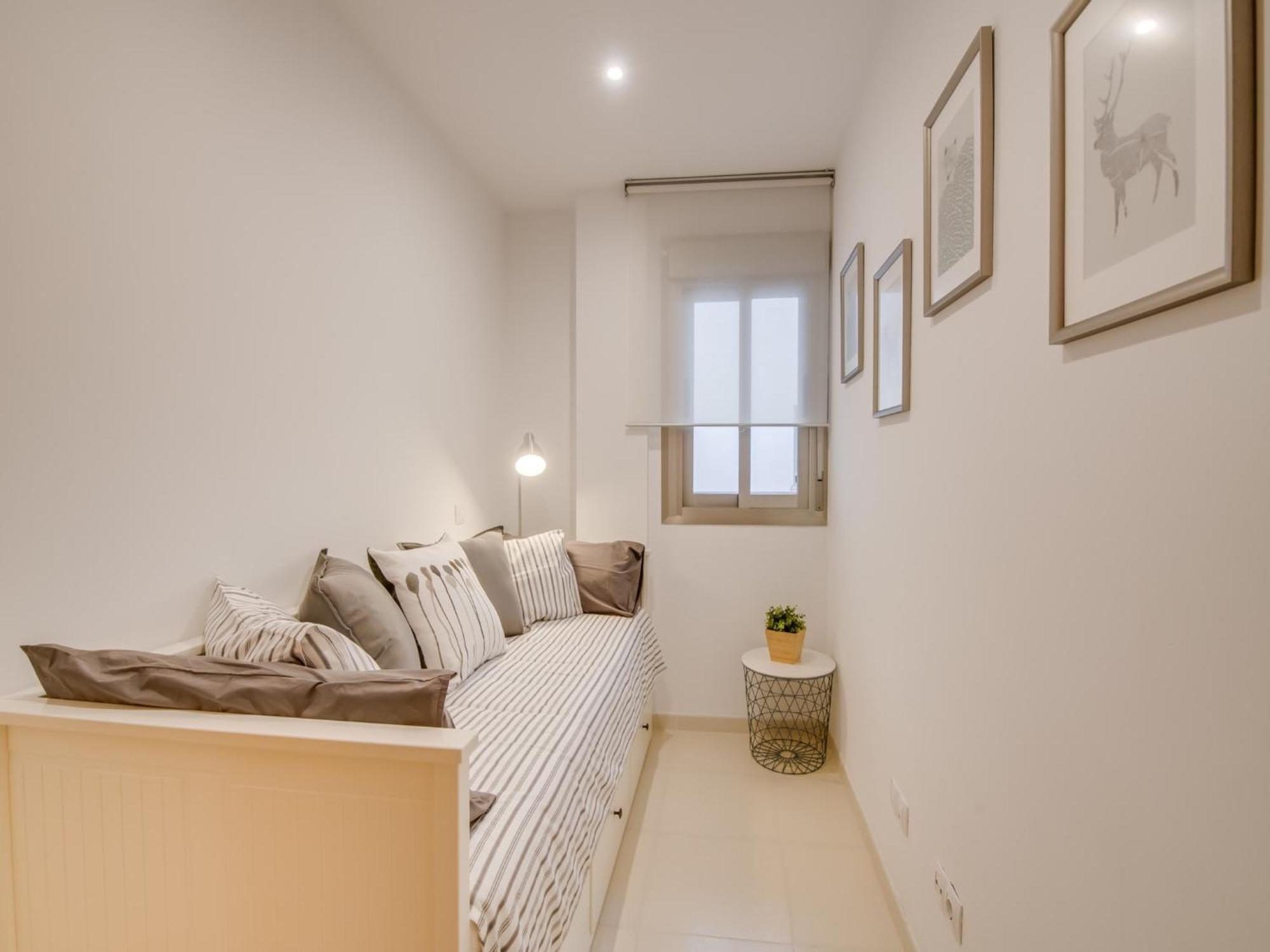 Bright 350 M From Appartement *