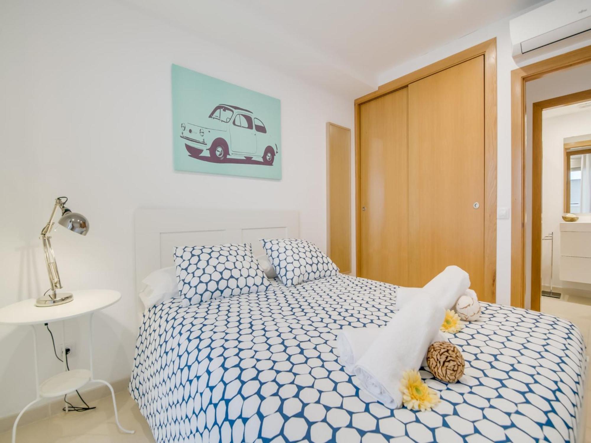 Appartement Bright 350 M From *